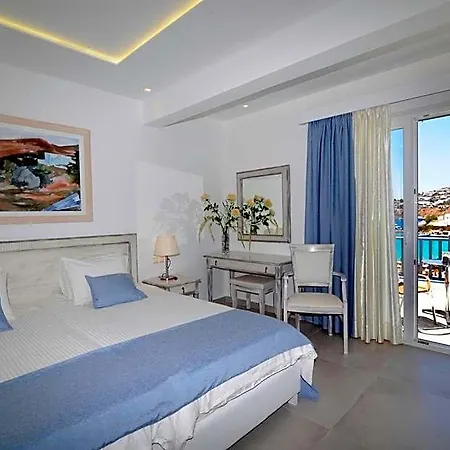 Anna Hotel *