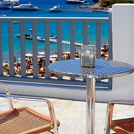 Anna * Mykonos Town