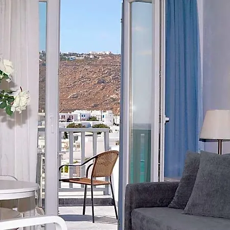 Anna Hotel *